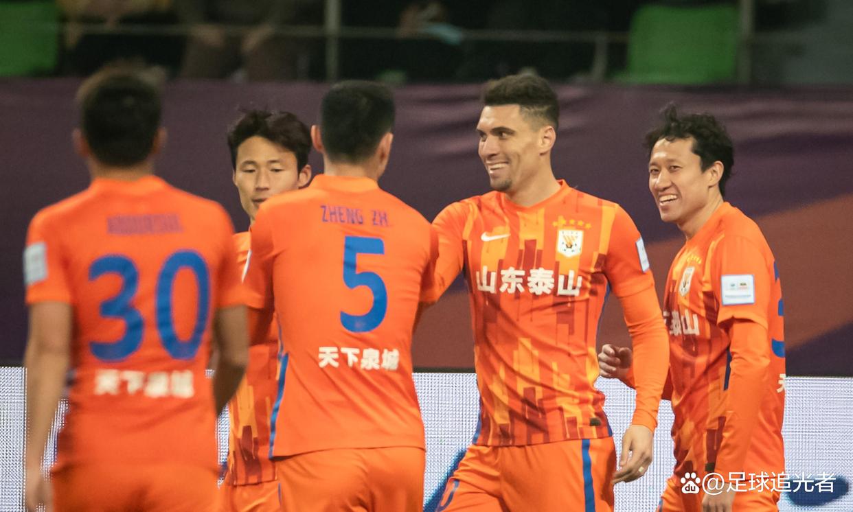 亚冠倒计时，山东男篮清晨刷新队史纪录，细节引发关注，目标明确，年轻球员得到机会的简单介绍